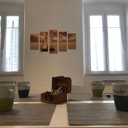Due Ale - Nuova Casa Di Corte A Trieste Luaran gambar