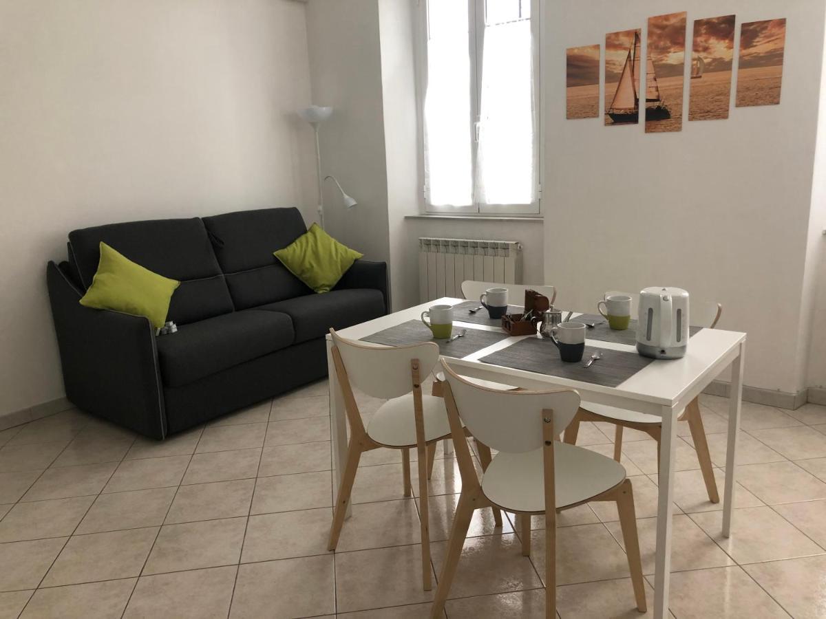 Due Ale - Nuova Casa Di Corte A Trieste Luaran gambar